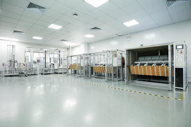 iQOO 3硬核跨界 從旗艦性能到“超級剎車片”的極限挑戰